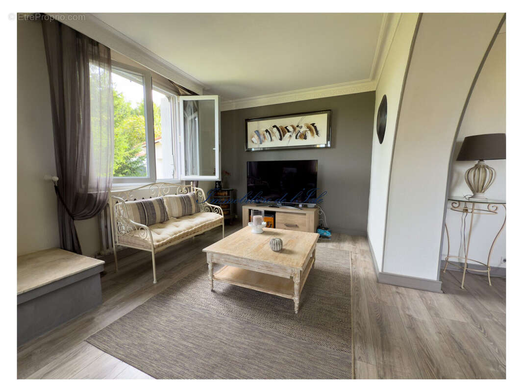 Maison à COULOUNIEIX-CHAMIERS