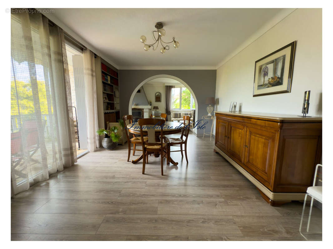 Maison à COULOUNIEIX-CHAMIERS