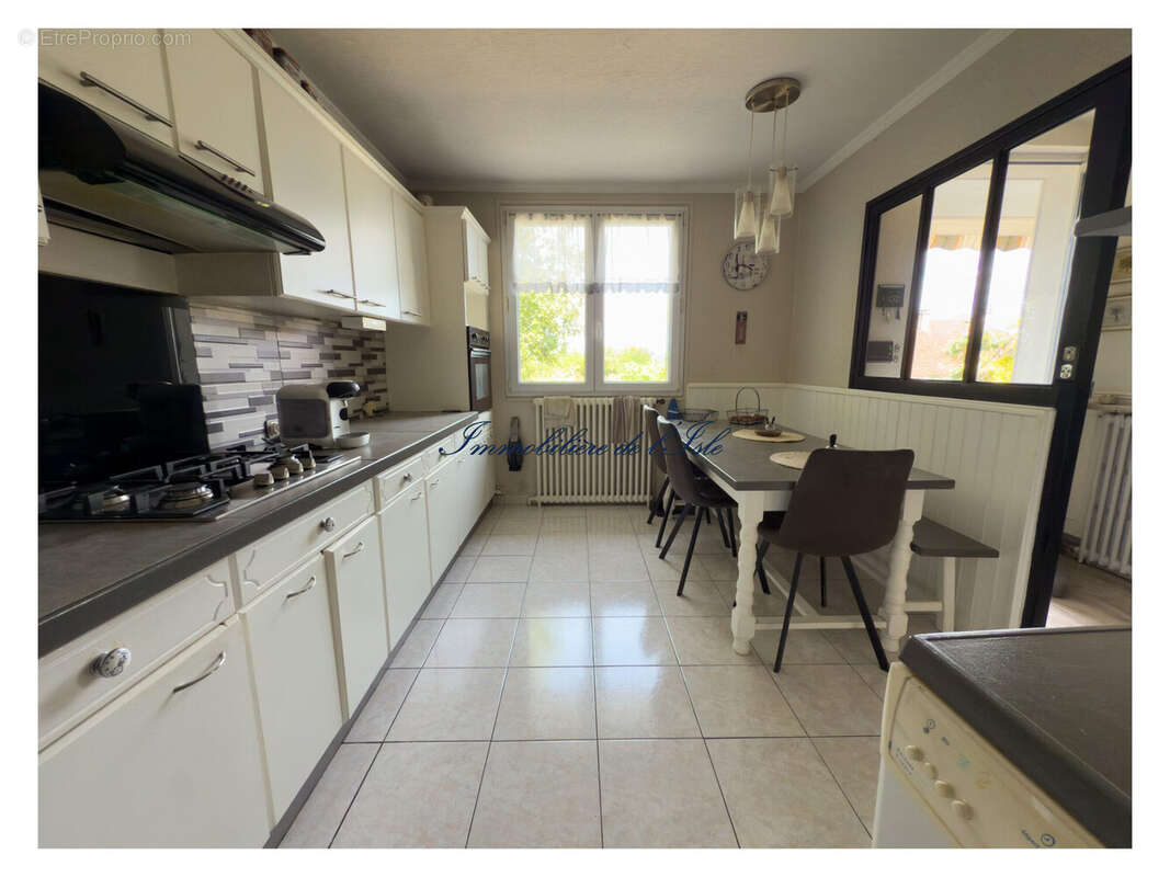 Maison à COULOUNIEIX-CHAMIERS