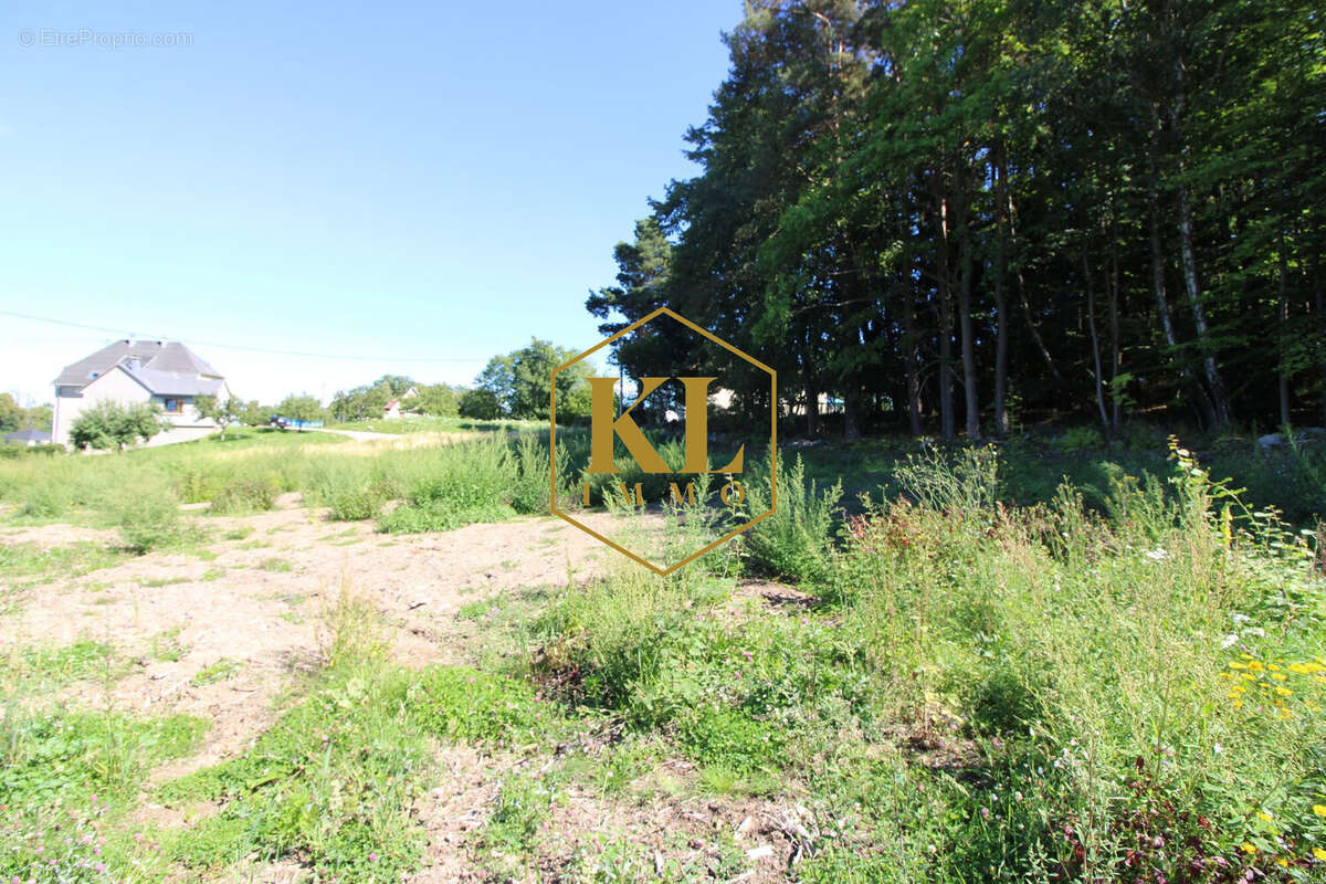 Terrain à LABAROCHE