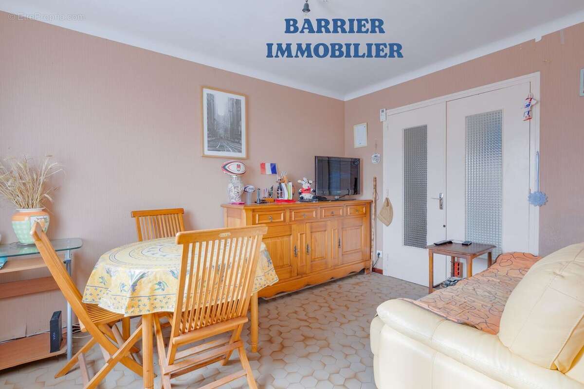 Appartement à JANNEYRIAS