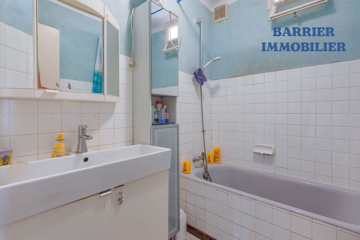 Appartement à JANNEYRIAS