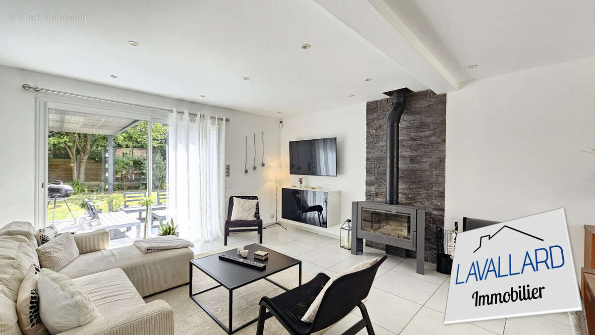 Maison à RAINNEVILLE