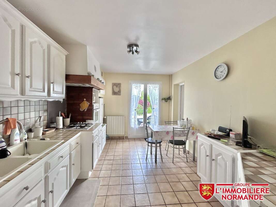 Maison à BONNIERES-SUR-SEINE