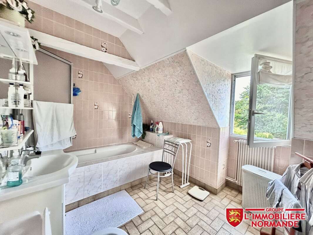 Maison à BONNIERES-SUR-SEINE