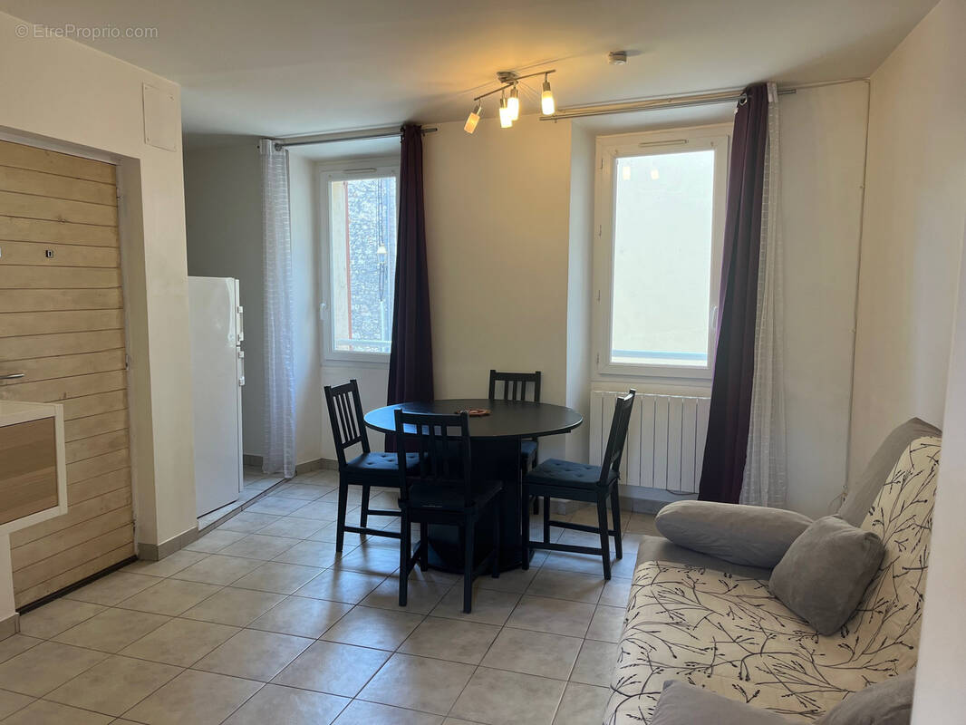 Appartement à SAINT-VALLIER-DE-THIEY