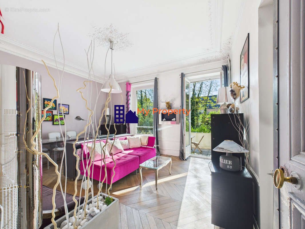 Appartement à HOUILLES