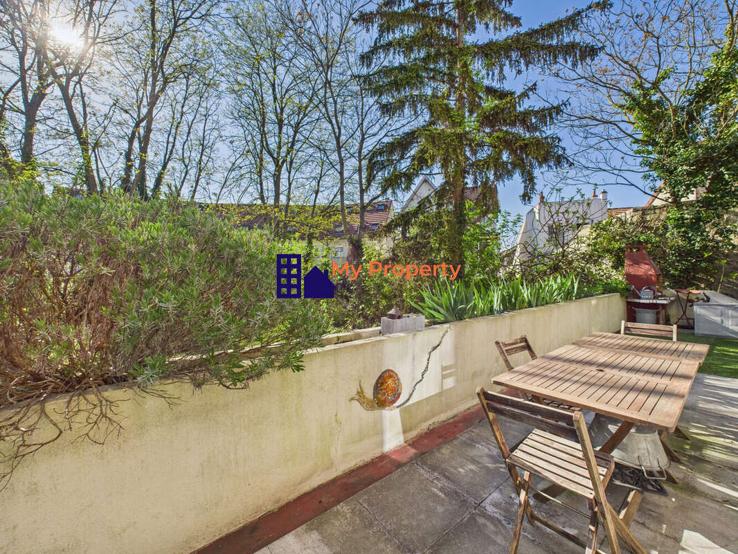 Appartement à HOUILLES