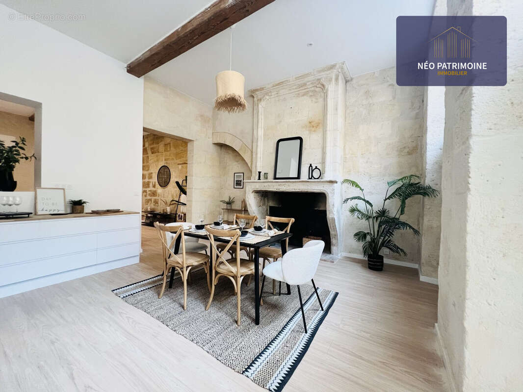 Salle à manger - cuisine - Appartement à BORDEAUX