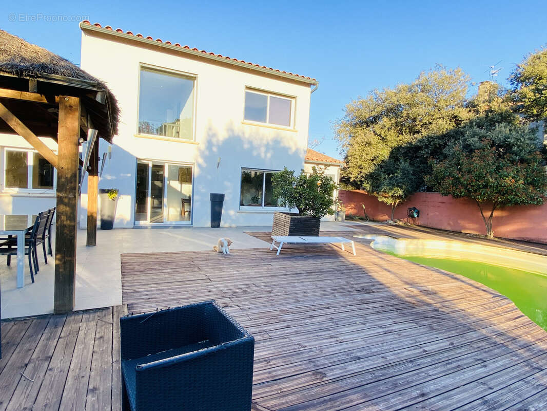 Maison à SAINT-BRES