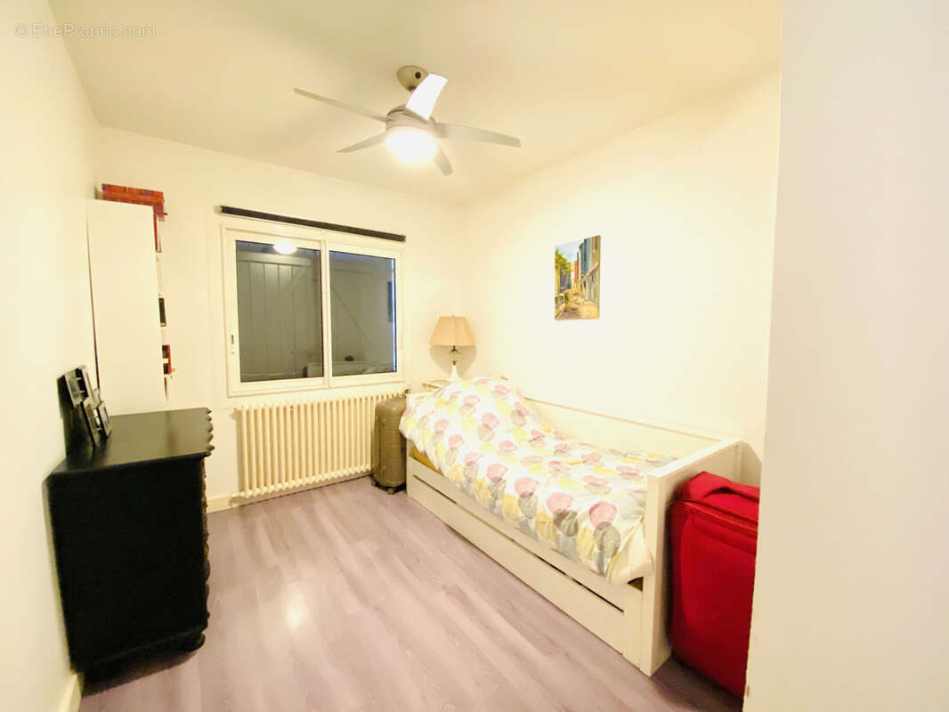 Maison à SAINT-BRES