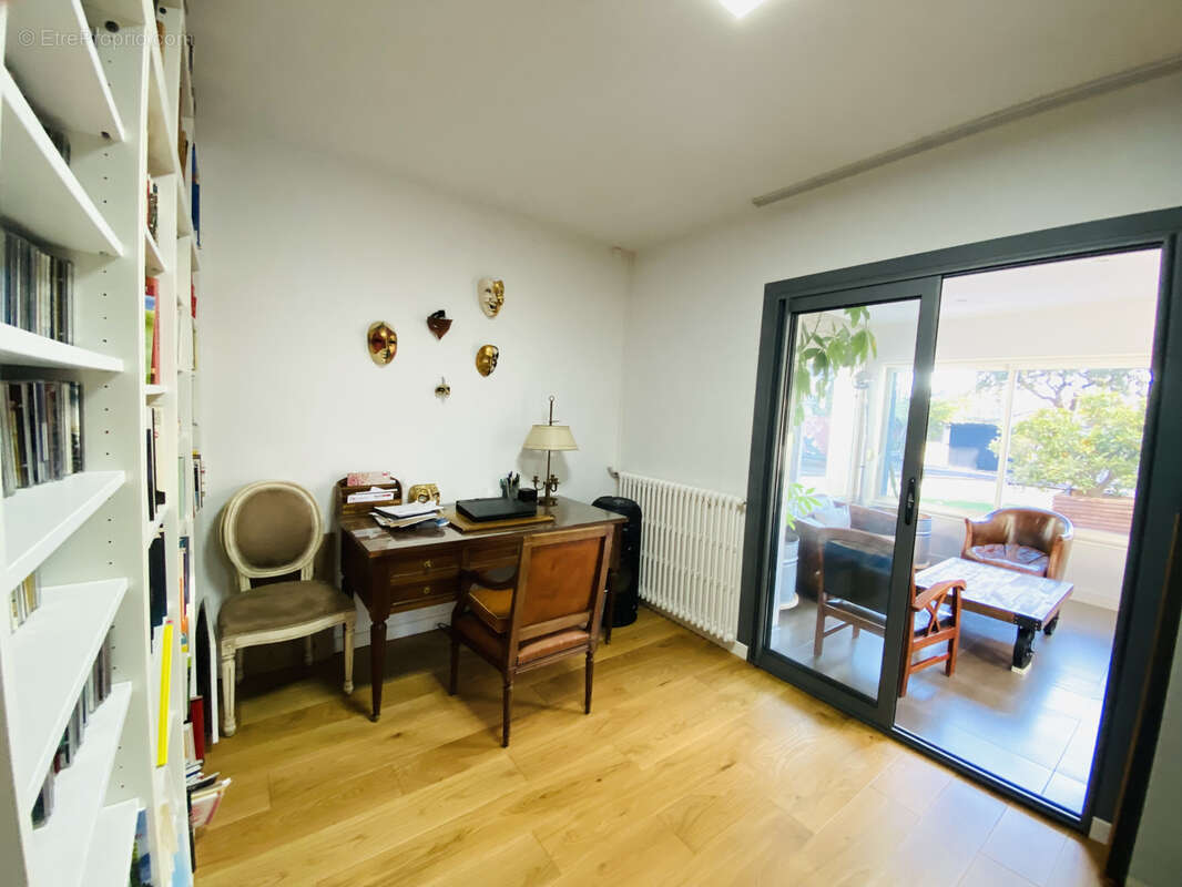 Maison à SAINT-BRES