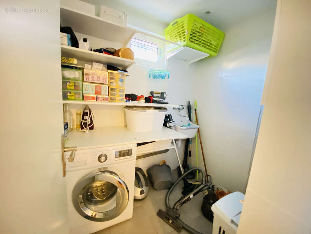 Maison à SAINT-BRES