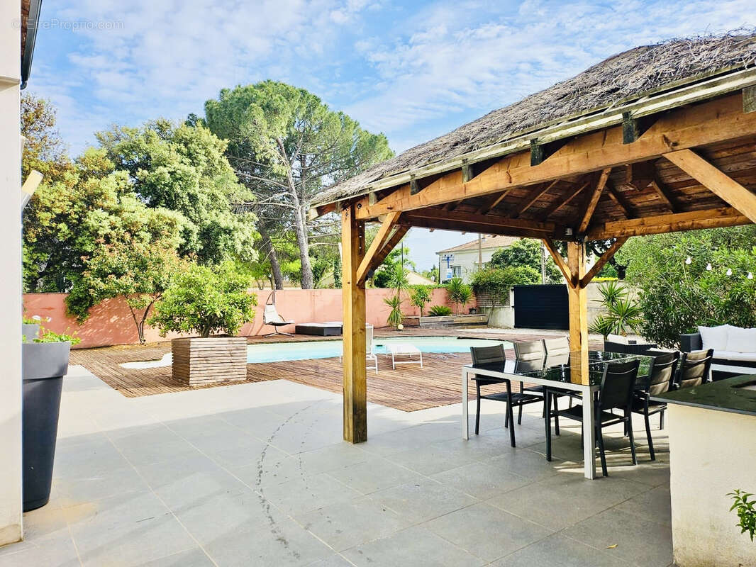 Maison à SAINT-BRES