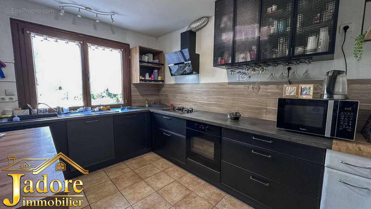 Maison à SAINT-LEONARD