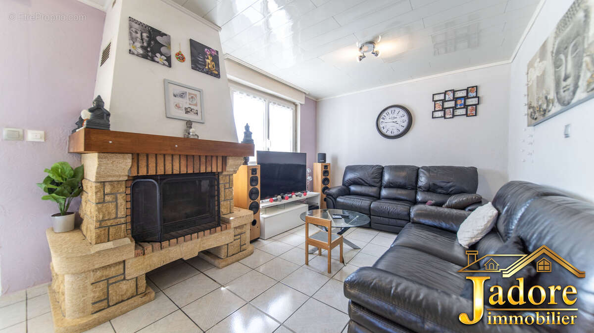 Maison à SAINT-LEONARD