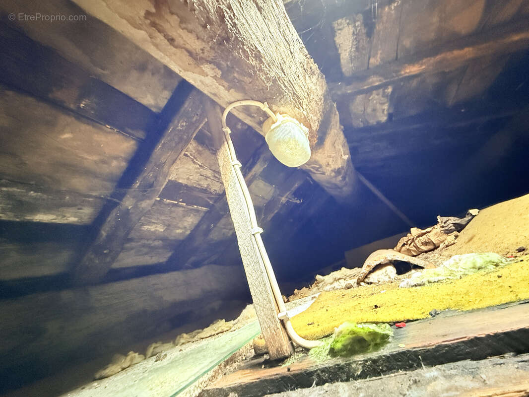 Maison à MONTDARDIER