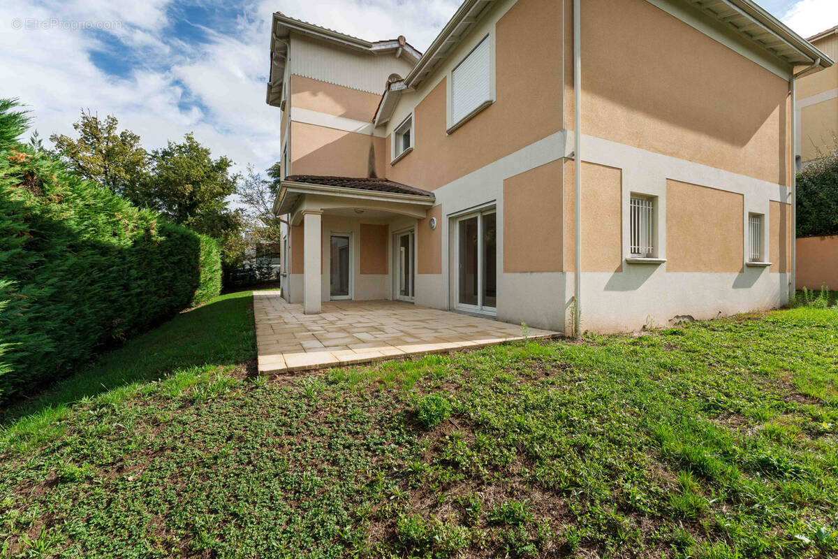 Maison à FRANCHEVILLE