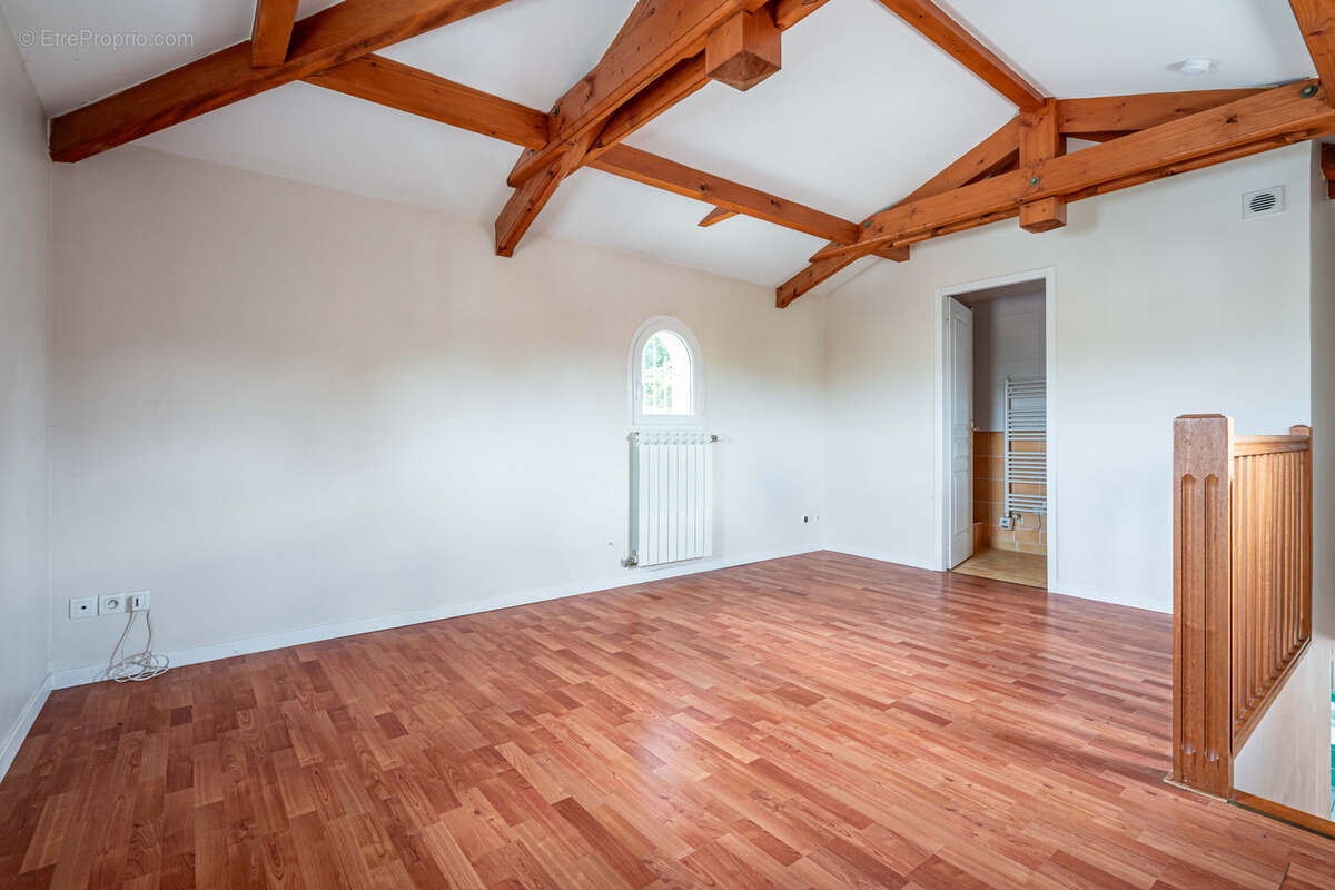 Maison à FRANCHEVILLE