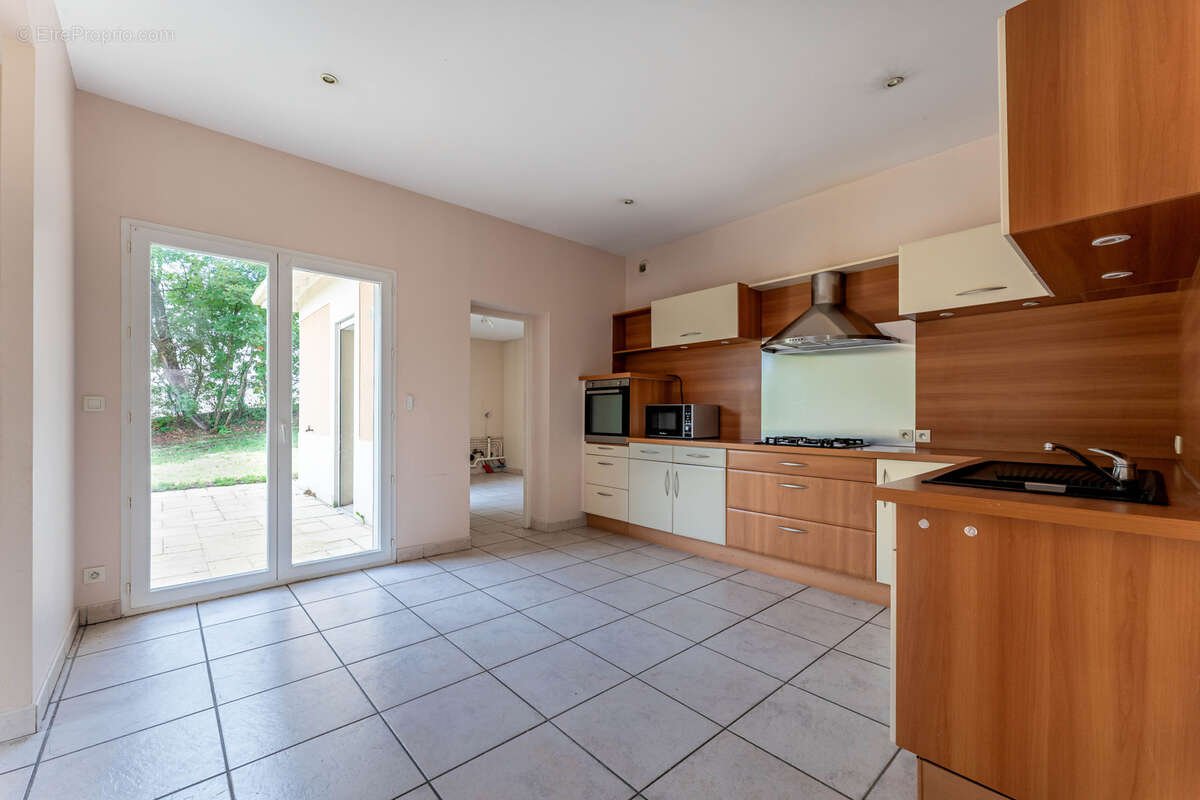 Maison à FRANCHEVILLE