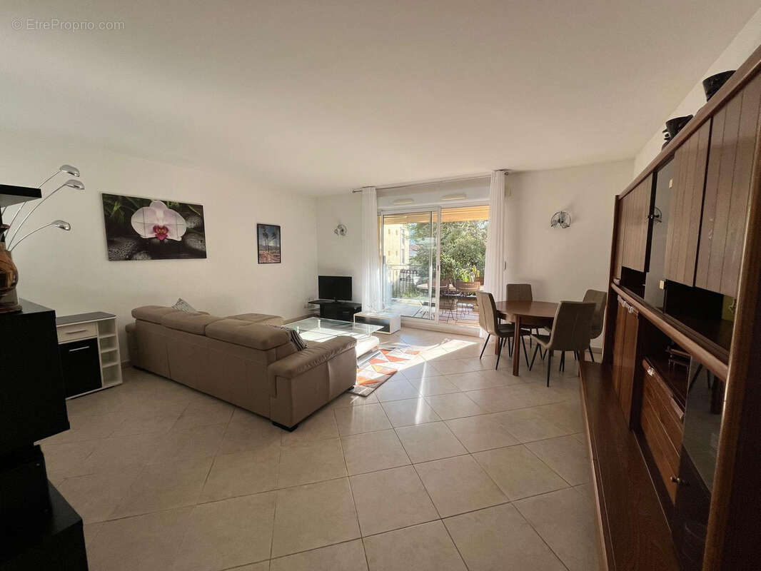 Appartement à HYERES