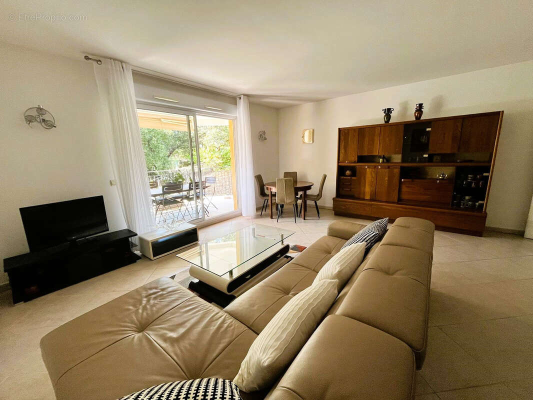 Appartement à HYERES