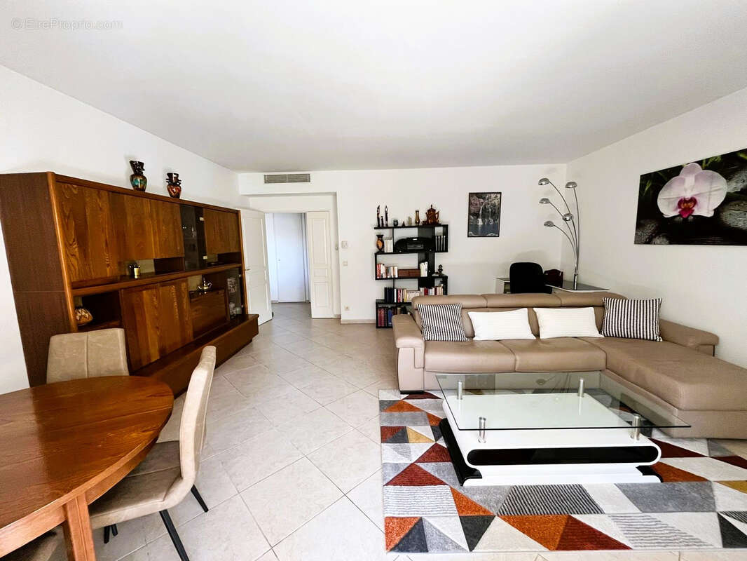 Appartement à HYERES