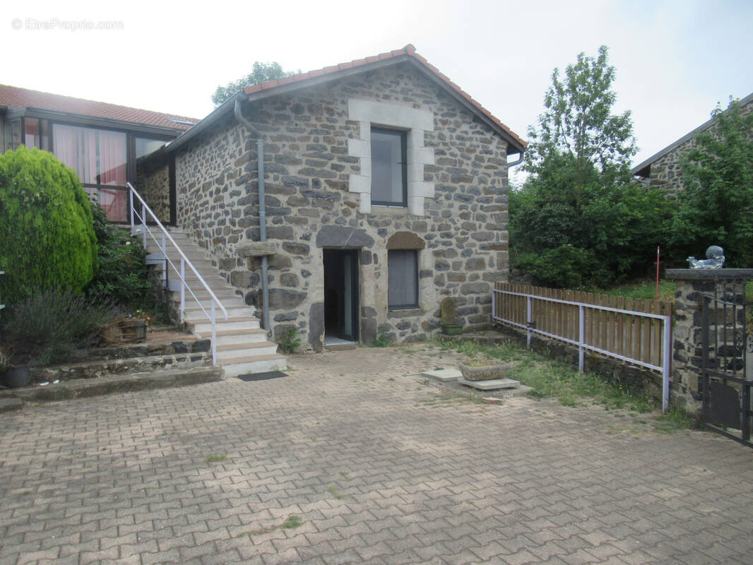 Maison à LE MONASTIER-SUR-GAZEILLE