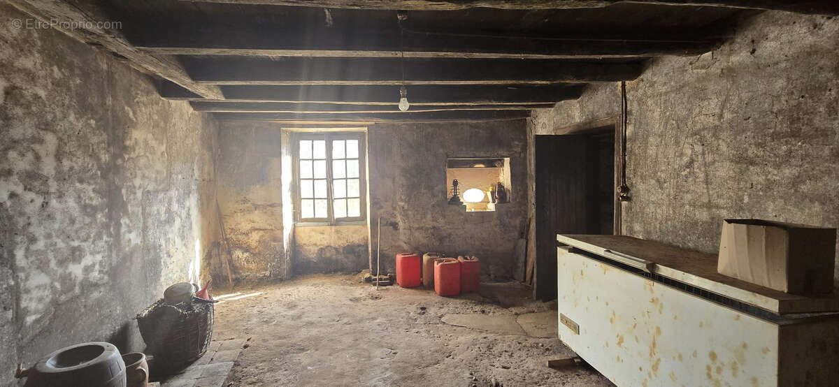 Maison à CELLE-LEVESCAULT