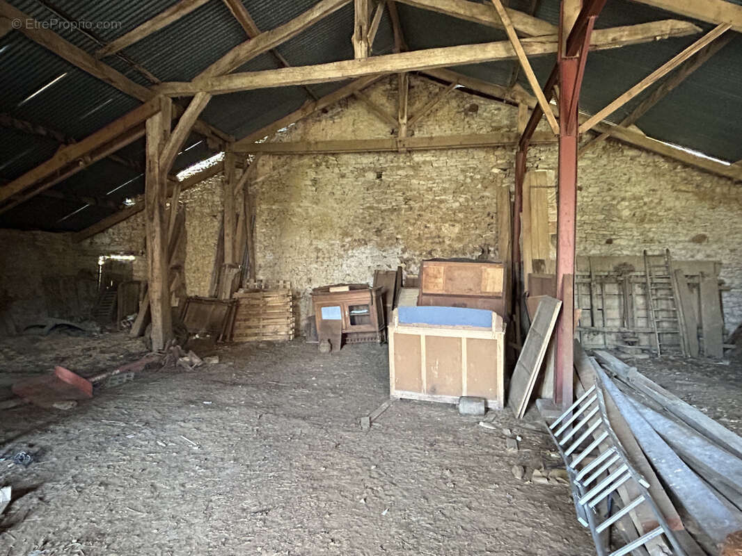 Maison à CELLE-LEVESCAULT