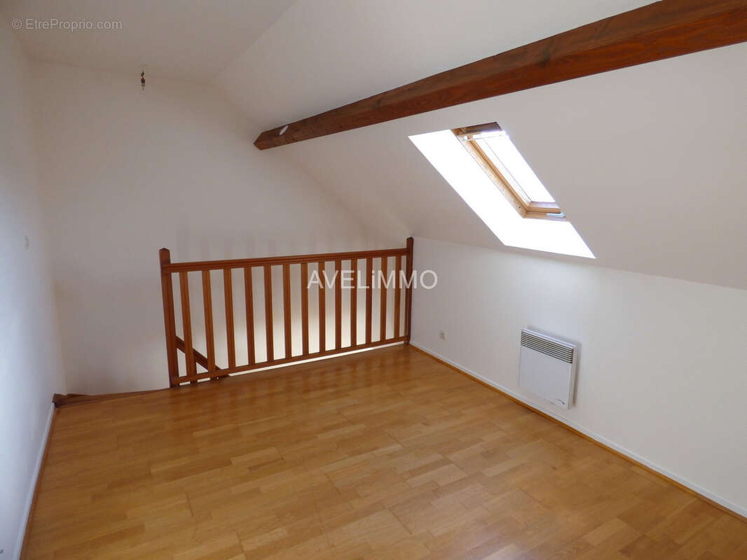 Appartement à LA QUEUE-LES-YVELINES