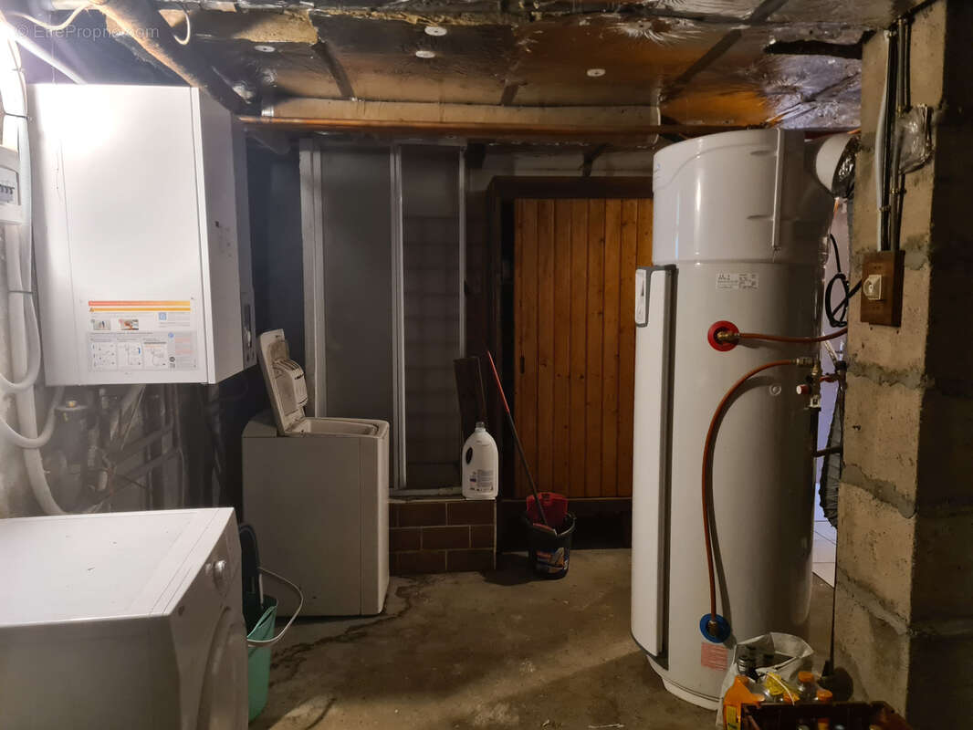 Maison à SAINT-GERMAIN-LES-BELLES