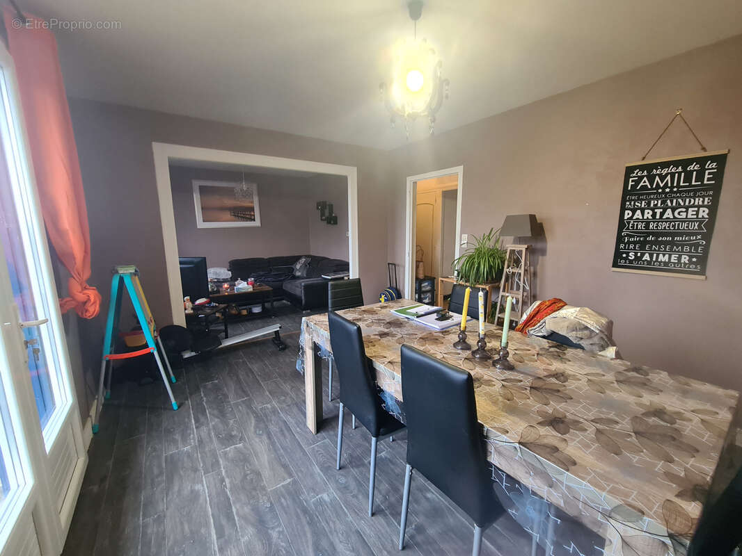 Maison à SAINT-GERMAIN-LES-BELLES