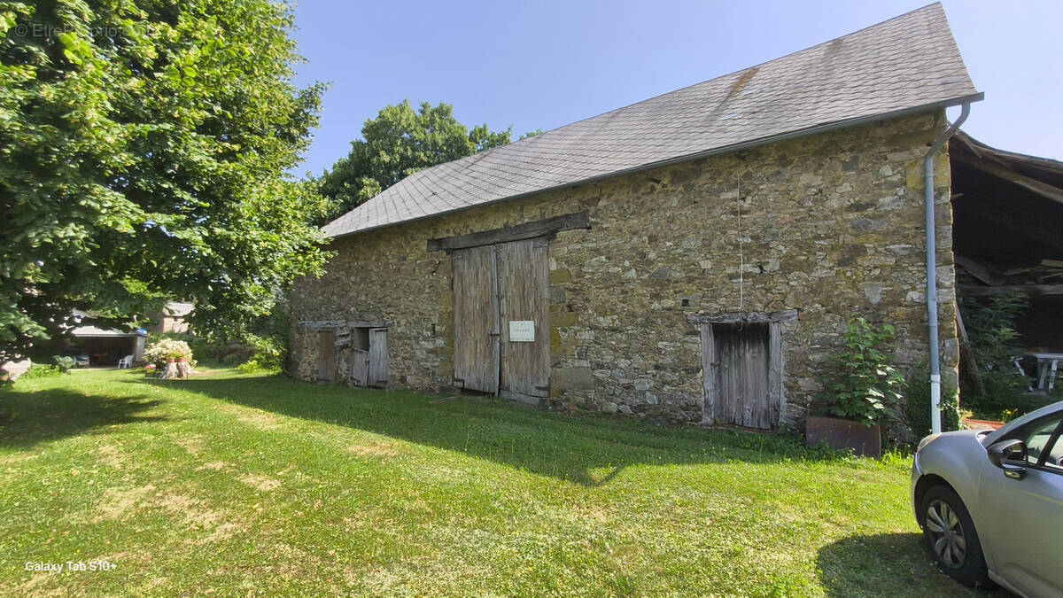 Maison à LA CROISILLE-SUR-BRIANCE