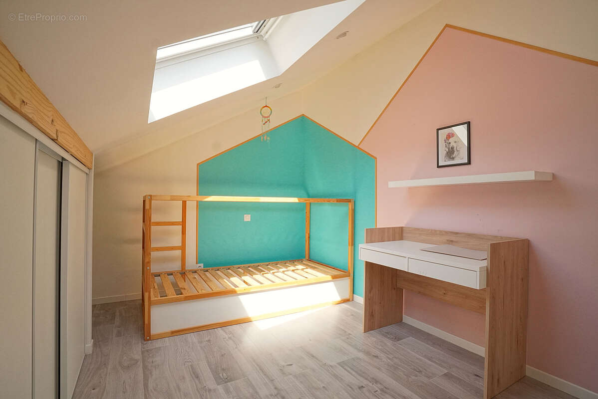 Appartement à LA TOUR-DU-PIN