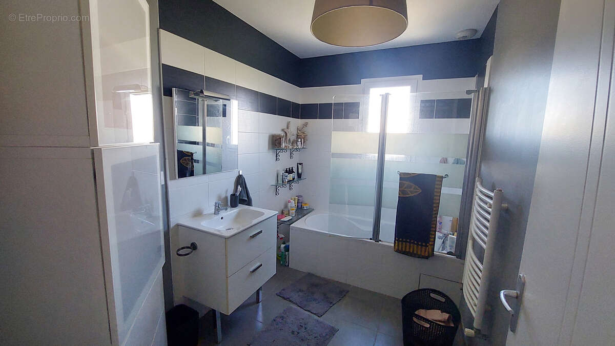 Maison à PIERRELATTE