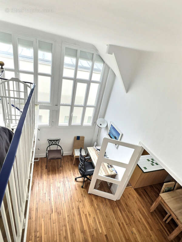 Appartement à PARIS-14E