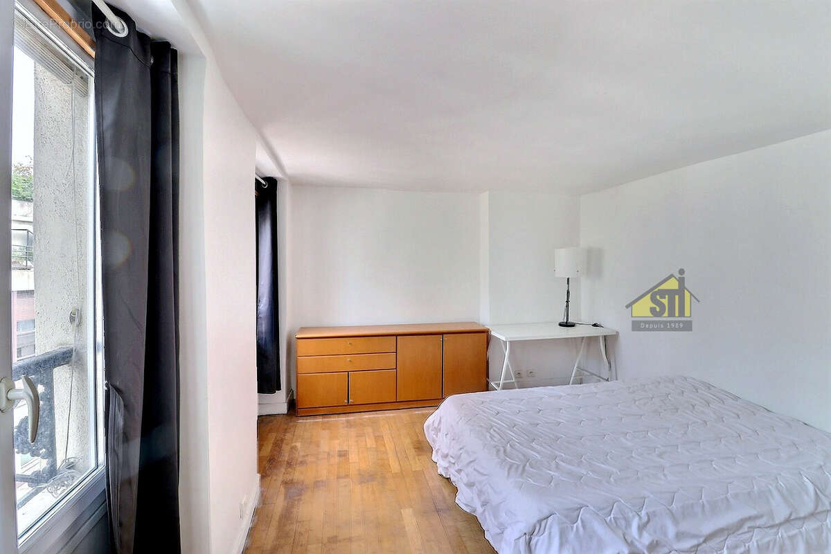 Appartement à PARIS-14E