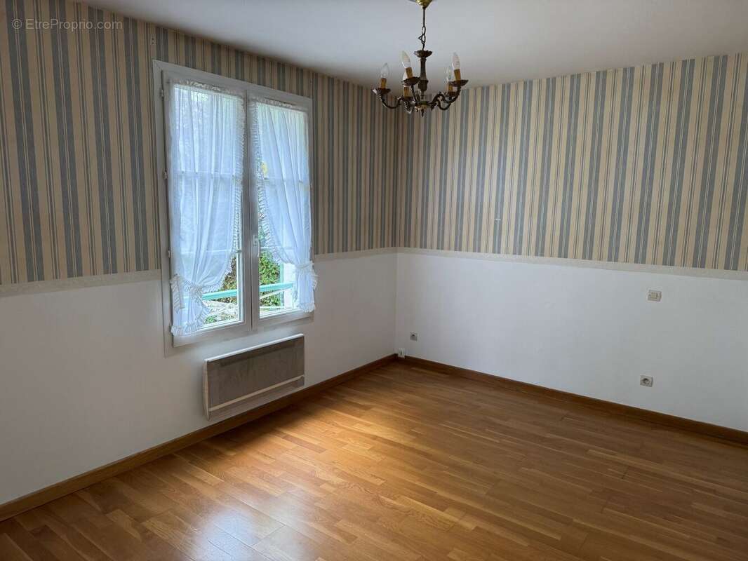 Maison à PACY-SUR-EURE