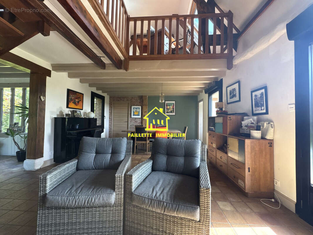 Maison à SAINT-JOUIN-BRUNEVAL