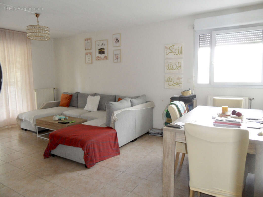 Appartement à MARSEILLE-14E