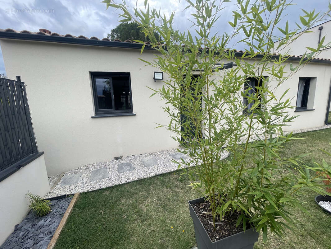 Maison à VAISON-LA-ROMAINE