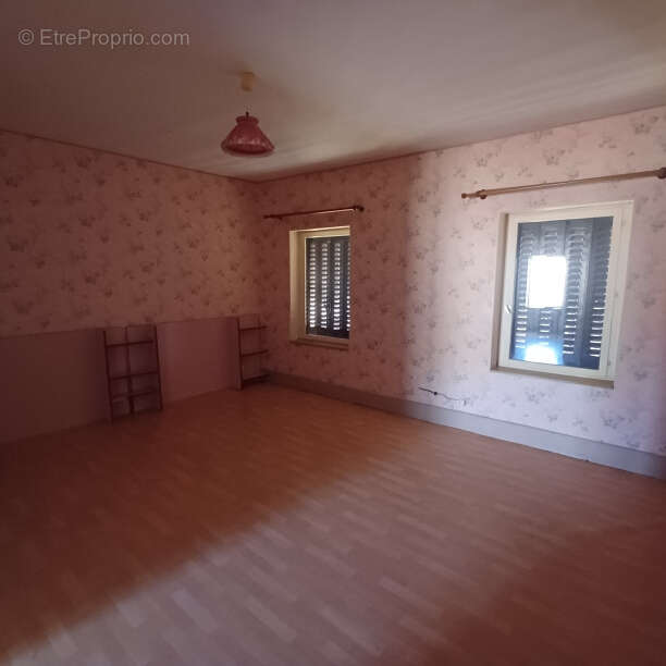 Maison à SAINT-MARCELLIN-EN-FOREZ