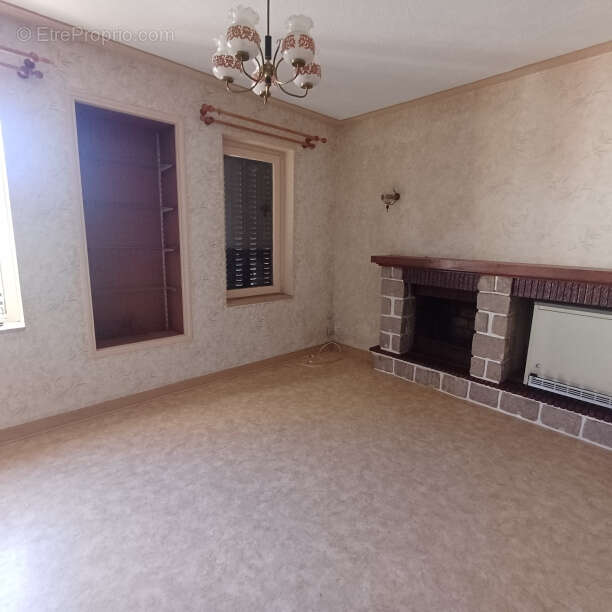 Maison à SAINT-MARCELLIN-EN-FOREZ