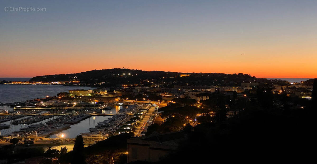 Appartement à BEAULIEU-SUR-MER