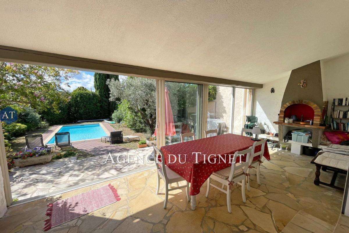 Maison à PEYMEINADE