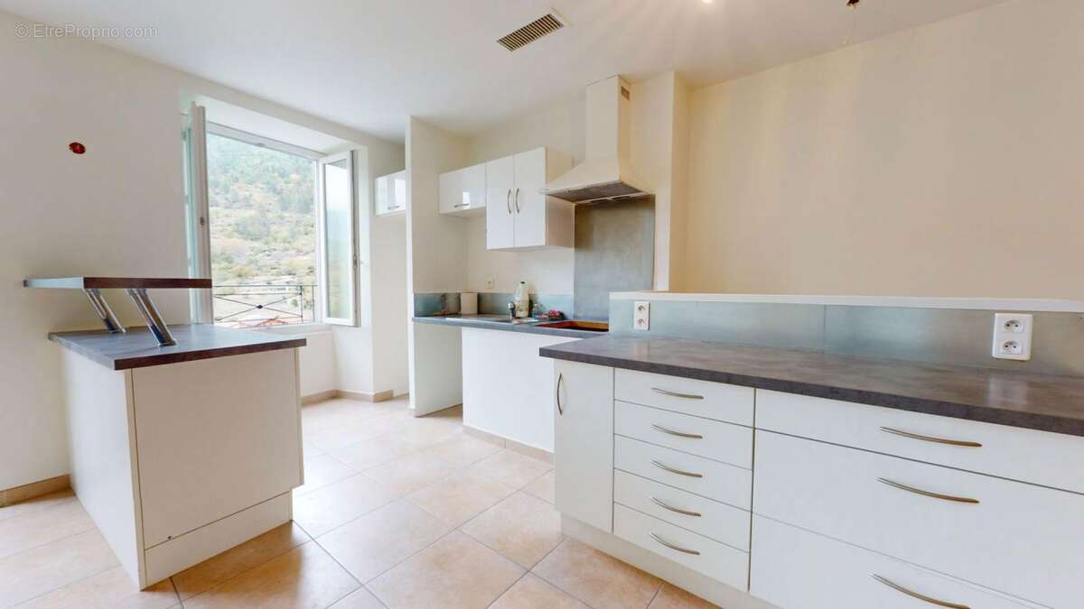 Appartement à LANTOSQUE