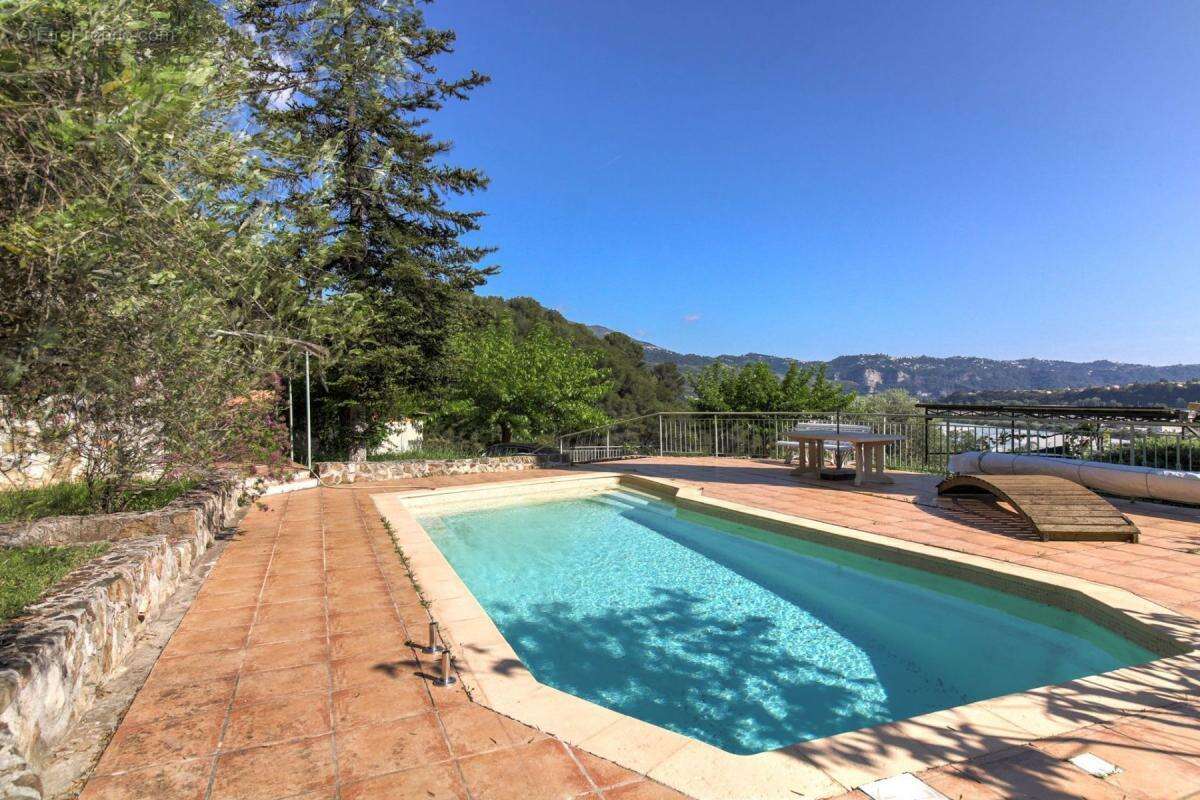 Maison à SAINT-MARTIN-DU-VAR