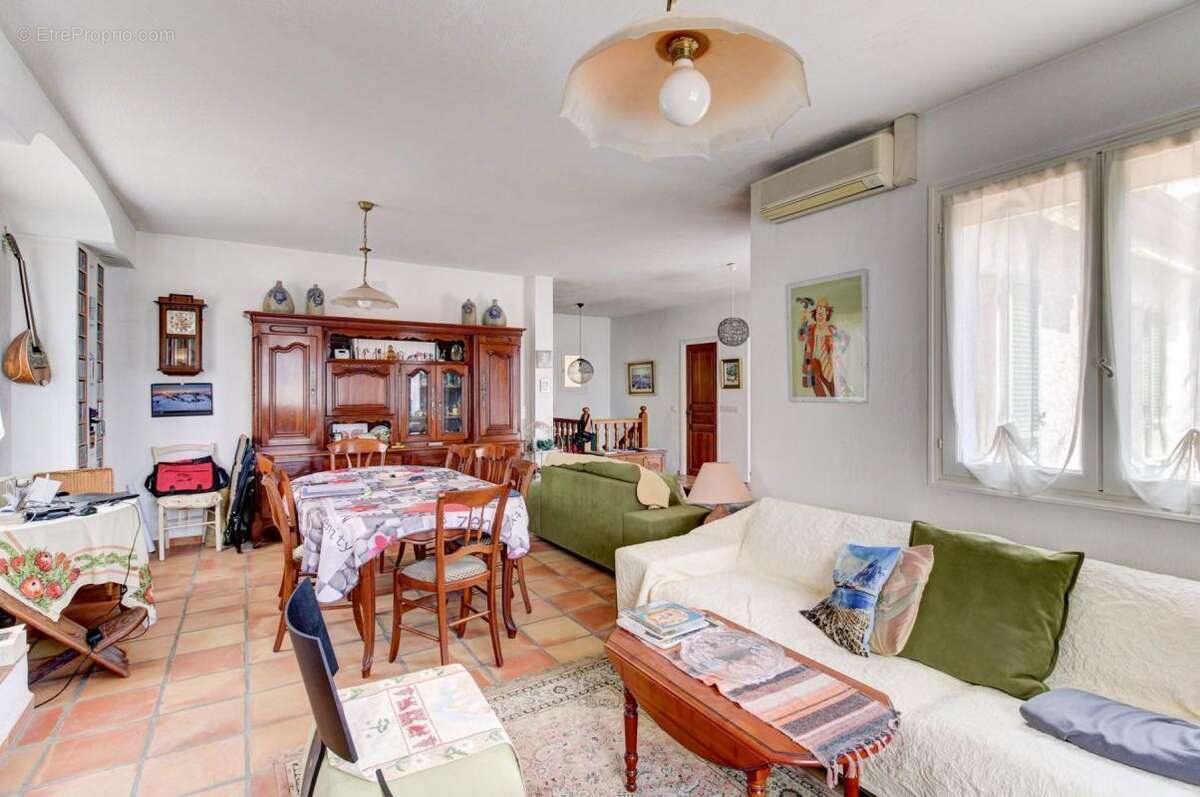 Maison à SAINT-MARTIN-DU-VAR