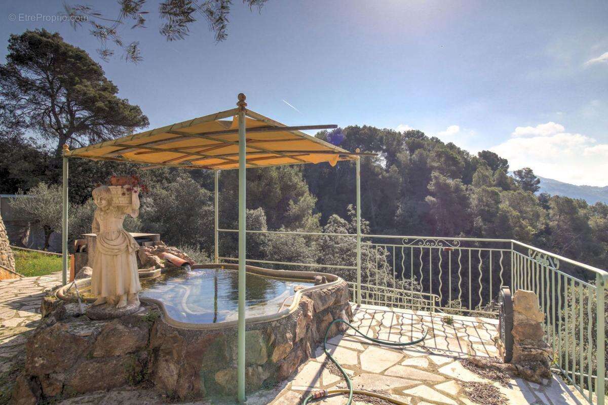 Maison à SAINT-MARTIN-DU-VAR